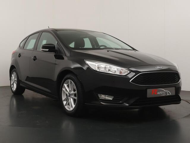 Ford FOCUS 1.0 Lease Edition - Navigatie - Lichtmetalen Velgen - Cruise Control - Trekhaak