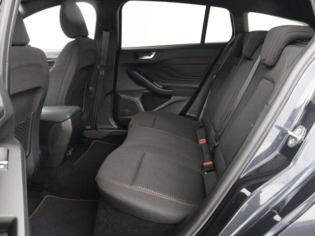 Ford FOCUS 1.0 EcoBoost Hybrid ST Line X Business | Trekhaak | Camera | Carplay | Navigatie | Keyless | Full LED | DAB | Parkeerhulp | Climate control | Bluetooth | Cruise control