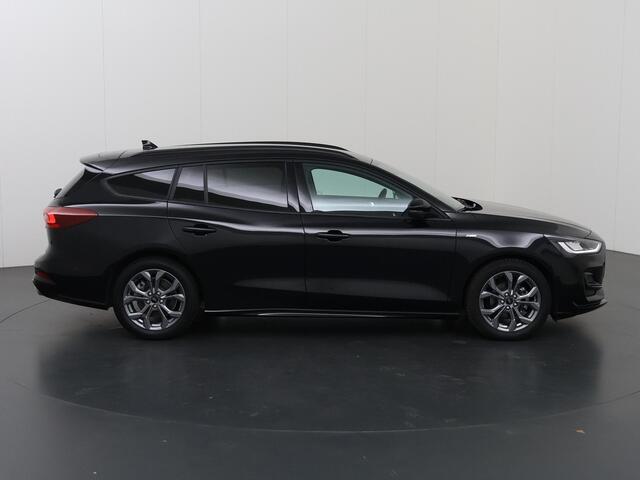 Ford FOCUS Wagon 1.0 EcoBoost Hybrid ST Line X | Afneembare Trekhaak | Winterpakket | Cruise Control Adaptief | Parkeercamera | HUD | Navigatie | Apple Carplay/Android Auto |