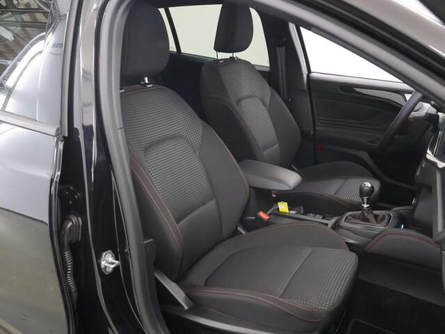 Ford FOCUS Wagon 1.0 EcoBoost Hybrid ST Line X | Afneembare Trekhaak | Winterpakket | Cruise Control Adaptief | Parkeercamera | HUD | Navigatie | Apple Carplay/Android Auto |