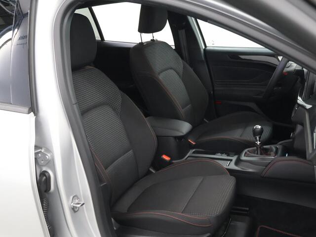 Ford FOCUS Wagon 1.0 EcoBoost Hybrid ST Line X | Afneembare Trekhaak | Winterpakket | Cruise Control Adaptief | Parkeercamera | HUD | Navigatie | Apple Carplay/Android Auto |