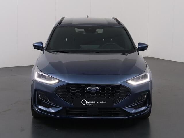 Ford FOCUS Wagon 1.0 EcoBoost Hybrid ST Line X | Afneembare Trekhaak | Winterpakket | Cruise Control Adaptief | Parkeercamera | HUD | Navigatie | Apple Carplay/Android Auto |
