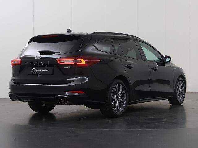 Ford FOCUS Wagon 1.0 EcoBoost Hybrid ST Line X | Afneembare Trekhaak | Winterpakket | Cruise Control Adaptief | Parkeercamera | HUD | Navigatie | Apple Carplay/Android Auto |