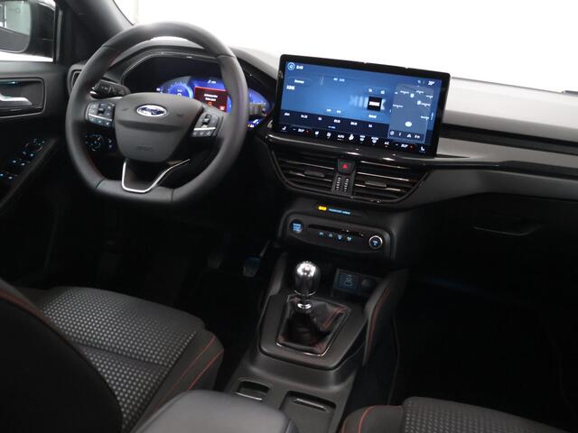 Ford FOCUS Wagon 1.0 EcoBoost Hybrid ST Line X | Afneembare Trekhaak | Winterpakket | Cruise Control Adaptief | Parkeercamera | HUD | Navigatie | Apple Carplay/Android Auto |