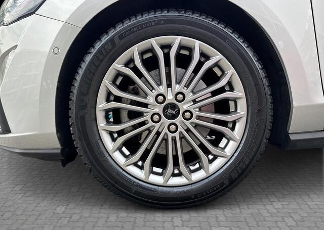 Ford FOCUS Wagon 1.0 EcoBoost Titanium Business - Automaat / Trekhaak / Camera