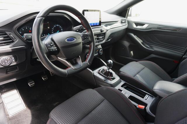 Ford FOCUS Wagon 1.0 EcoB. ST Line Business/B&O/18INCH/Winterpack/ LED Koplampen.