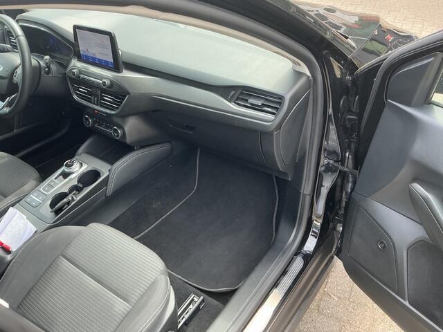 Ford FOCUS 1.0 ECOB. TITANIUM X BUSINESS