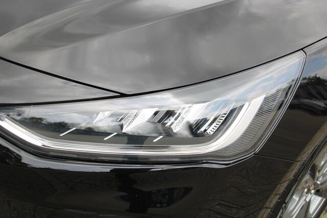 Ford FOCUS 1.0 EcoBoost Hybrid 155 PK ST Line X Automaat WINTER PACK | NAVIGATIE SYNC 4 | BLIS |