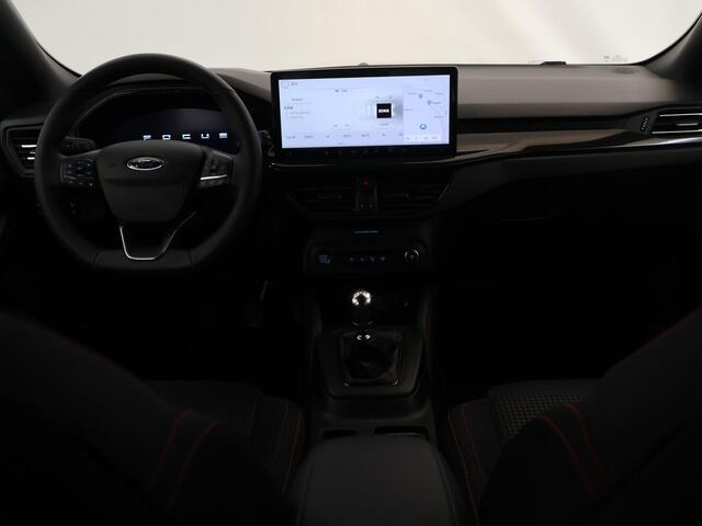 Ford FOCUS Wagon 1.0 EcoBoost Hybrid ST Line X | Afneembare Trekhaak | Winterpakket | Cruise Control Adaptief | Parkeercamera | HUD | Navigatie | Apple Carplay/Android Auto |