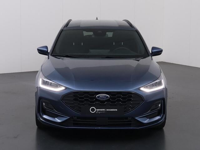 Ford FOCUS 1.0 EcoBoost Hybrid ST Line X | Afneembare Trekhaak | Winterpakket | Cruise Control Adaptief | Parkeercamera | HUD | Navigatie | Apple Carplay/Android Auto |