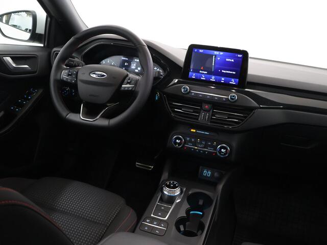 Ford FOCUS Wagon 1.5 EcoBoost ST-Line X Business | Panoramadak | Elekt. Wegklapbare Trekhaak | Winterpack | Cruise Control Adaptief | Parkeercamera |