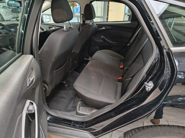 Ford FOCUS EcoBoost 125 pk Edition | Navi | Apple Carplay / Android Auto | Cruise | Parkeersens. | zeer zuinig