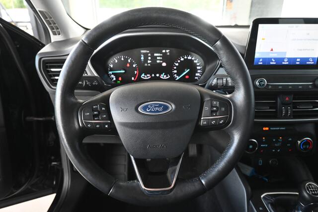 Ford FOCUS Wagon 1.0 EcoBoost ST Line Active Navigatie Stuur/Stoelverwarming Rijklaarpijs! Inruil Mogelijk!