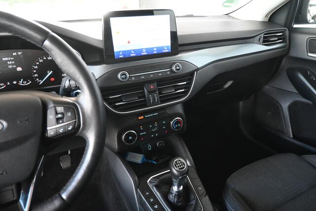 Ford FOCUS Wagon 1.0 EcoBoost ST Line Active Navigatie Stuur/Stoelverwarming Rijklaarpijs! Inruil Mogelijk!