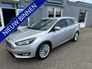 ford-focus-wagon-1.0-titanium