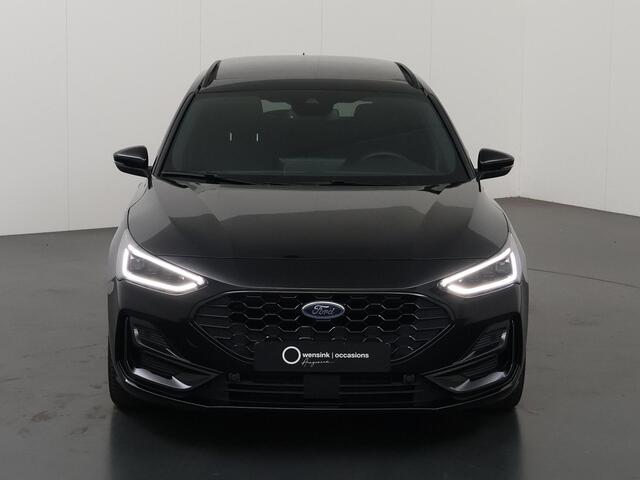 Ford FOCUS 1.0 EcoBoost Hybrid ST Line X | Afneembare Trekhaak | Winterpakket | Cruise Control Adaptief | Parkeercamera | HUD | Navigatie | Apple Carplay/Android Auto |