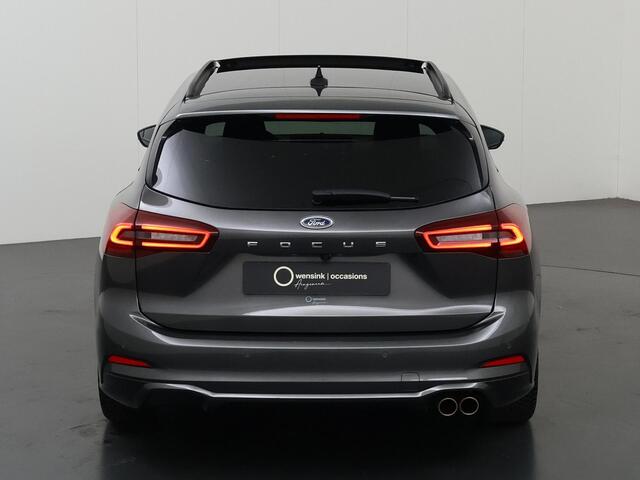 Ford FOCUS 1.0 EcoBoost Hybrid ST Line X | Afneembare Trekhaak | Winterpakket | Cruise Control Adaptief | Parkeercamera | HUD | Navigatie | Apple Carplay/Android Auto |