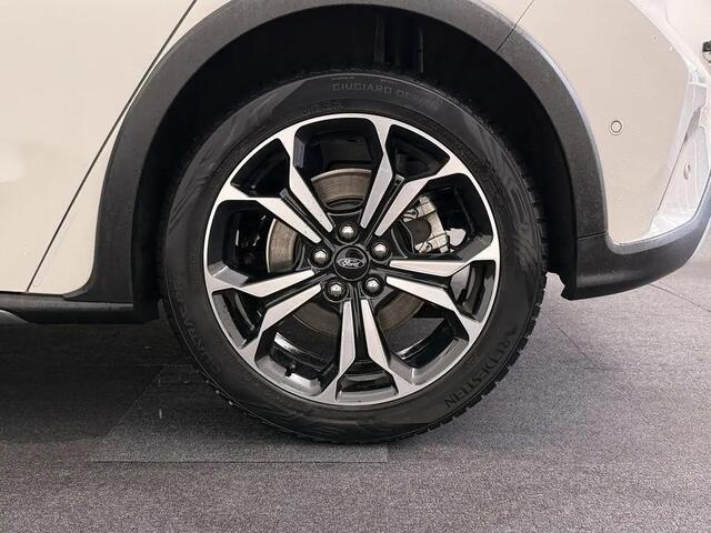 Ford FOCUS 125pk Active-X Half Leer B&O Camera Winter Parking pack Adap Cruise Full LED 5drs Dealeronderhouden