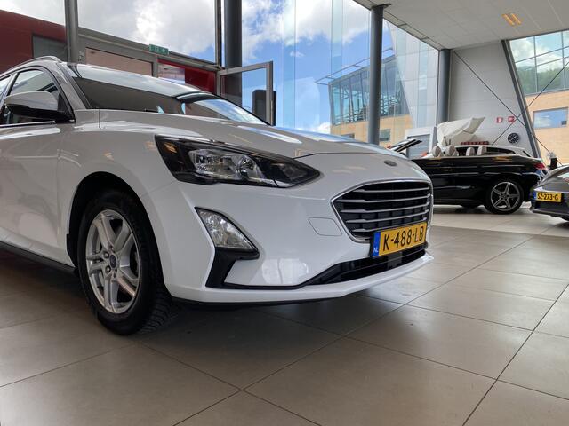 Ford FOCUS Wagon 1.0 EcoBoost Trend Edition Business,Navigatie,Achteruitrijcamera,Spraakbediening,Elektrische-Trekhaak,Airco&Cruiscontrol,V&A Sensoren,DAB,Telefoonlader,16 Inch Lmv