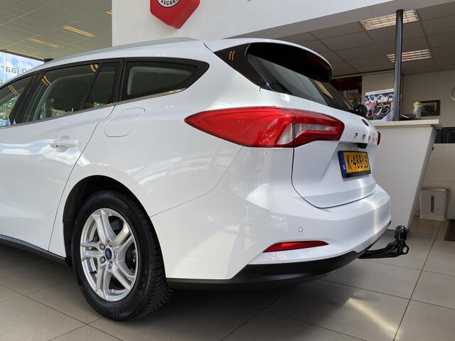Ford FOCUS Wagon 1.0 EcoBoost Trend Edition Business,Navigatie,Achteruitrijcamera,Spraakbediening,Elektrische-Trekhaak,Airco&Cruiscontrol,V&A Sensoren,DAB,Telefoonlader,16 Inch Lmv