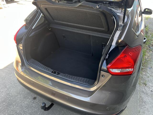 Ford FOCUS 1.0 Titanium * Carplay * Nieuwe Distributie * Garantie
