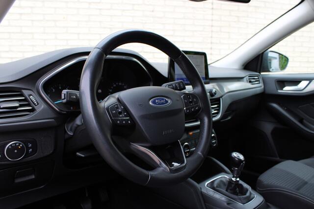 Ford FOCUS Wagon 1.0 EcoBoost Titanium Business | Trekhaak | BLIS | Camera | Winterpack