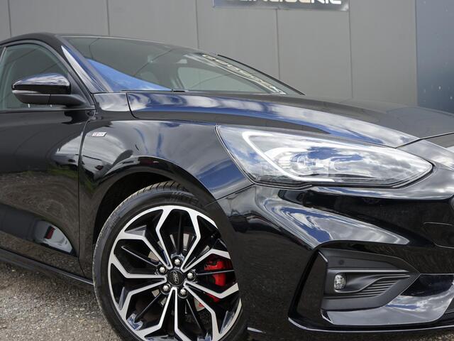 Ford FOCUS 1.0 EcoBoost Hybrid ST Line X Business Adaptive cruise / 18'' LM velgen / Privacy glass / LED / B&O / Keyless / Winterpack