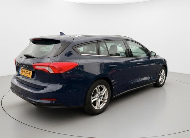 Ford FOCUS 1.0 ECOBOOST. TREND EDITION BUSINESS. CRUISE, NAVI, BLUETOOTH