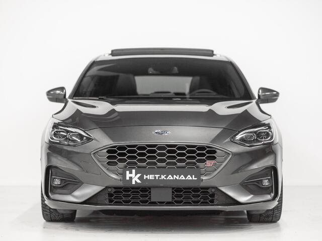 Ford FOCUS 2.3 EcoBoost ST-3 Pano Virtual Milltek B&O ACC