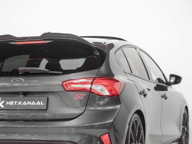 Ford FOCUS 2.3 EcoBoost ST-3 Pano Virtual Milltek B&O ACC