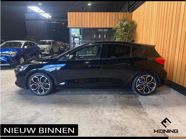 Ford FOCUS 1.0 EcoBoost ST Line Business Nederlandse Auto | ST Line | Camera | Stuur - Stoelverwarming | Apple-carplay