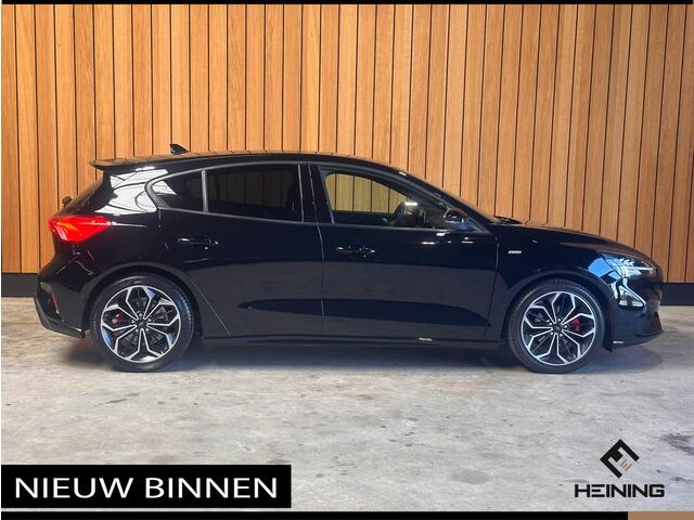 Ford FOCUS 1.0 EcoBoost ST Line Business Nederlandse Auto | ST Line | Camera | Stuur - Stoelverwarming | Apple-carplay