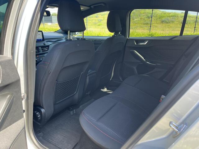 Ford FOCUS Wagon 1.0 EcoBoost ST-Line * Carplay * Camera * Navi * Garantie