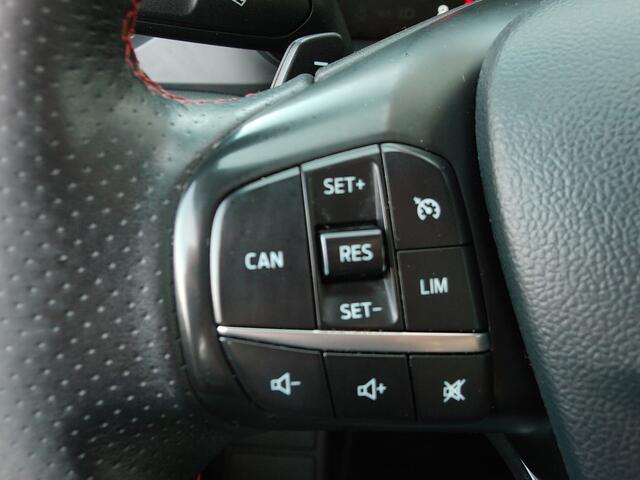 Ford FOCUS Wagon 1.0 EcoBoost ST-Line, Automaat / Trekhaak / Carplay + Android Auto / Camera + Sensoren / Keyless / 17'' LMV