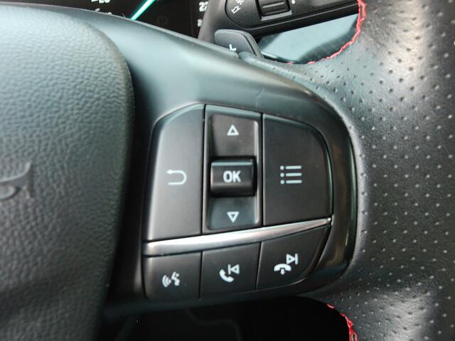 Ford FOCUS Wagon 1.0 EcoBoost ST-Line, Automaat / Trekhaak / Carplay + Android Auto / Camera + Sensoren / Keyless / 17'' LMV