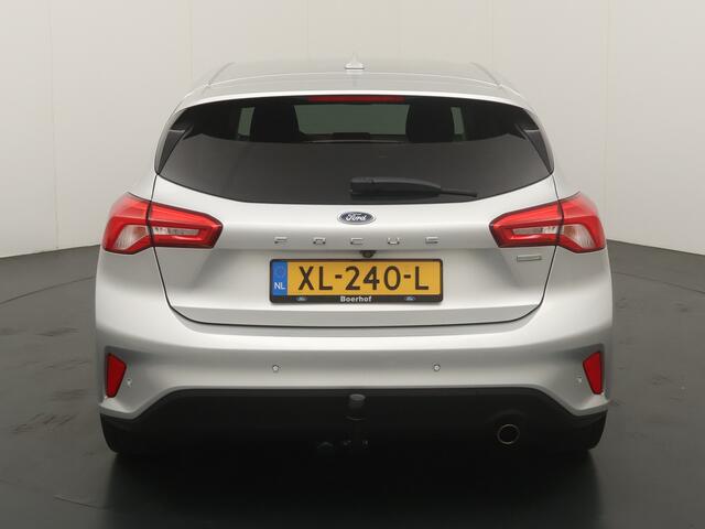 Ford FOCUS Titanium | Trekhaak | Winterpack | Adap. Cruise | 100% dealer onderhouden |