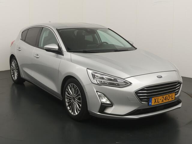 Ford FOCUS Titanium | Trekhaak | Winterpack | Adap. Cruise | 100% dealer onderhouden |