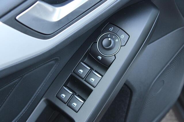 Ford FOCUS Wagon 1.0 EcoBoost Trend Edition Business Trekhaak/Camera/Led