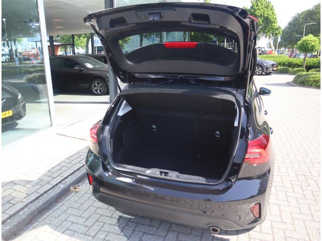 Ford FOCUS 1.0 EcoBoost Hybrid Titanium Carplay / Elekramen / Airco / Pdc