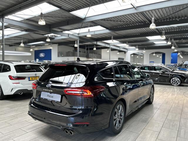 Ford FOCUS Wagon EcoBoost Hybrid 155pk ST Line X | AUTOMAAT | Matrix LED | Adapt. Cruise | AGR Stoel | Elektrische Achterklep | Winterpack | SYNC 4 |