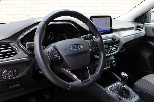 Ford FOCUS Wagon 1.0 EcoBoost Titanium Business | Trekhaak | Origin NL | Parkeersensor voor + achter | Carplay