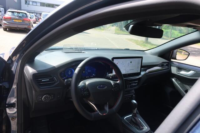 Ford FOCUS 1.0 MHEV ST-Line X, Stoel/Stuurverwarm, Trekhaak, All-Season, Dodehoek etc.