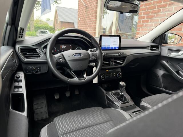 Ford FOCUS Wagon 1.0 EBH Connected CARPLAY / ANDROID / NAVIGATIE / CLIMA / CRUISE
