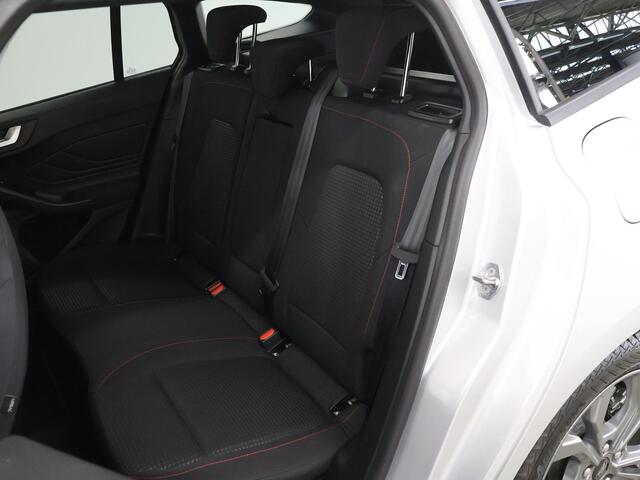 Ford FOCUS 1.0 EcoBoost Hybrid ST Line X | Trekhaak | Panoramadak | Winterpakket | Matrix Led Koplampen | Navigatie |