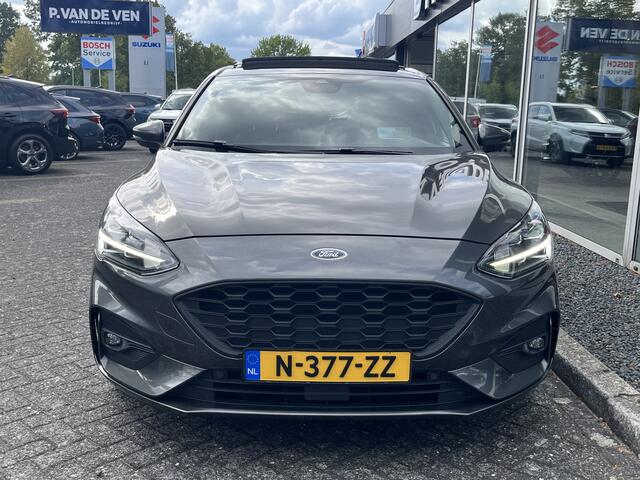 Ford FOCUS 5 Drs. 1.0 EcoBoost ST Line Business | Panoramadak | Dodehoek | Camera | B&O | Adapt. Cruise | HUD | etc. etc.