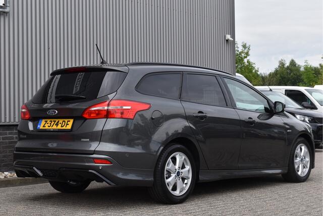 Ford FOCUS Wagon 1.0 ST-Line Carplay, Stoel/voorruitverwarming, Cruise control