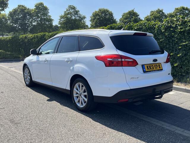 Ford FOCUS Wagon 1.0 Titanium * Automaat * Carplay * Nieuwe Distributie * Garantie
