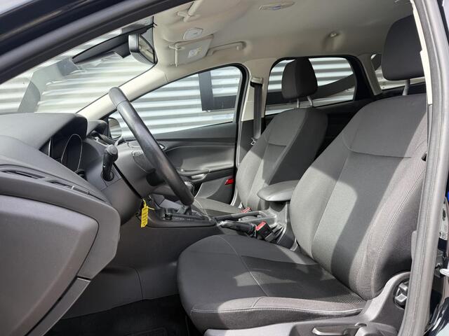 Ford FOCUS Wagon 1.0 Titanium 2e Eigenaar|Camera|Trekhaak|Carplay|Clima|Cruise|PDC V+A|Elek ramen|D-riem vv in 2023|APK tot 01-2027