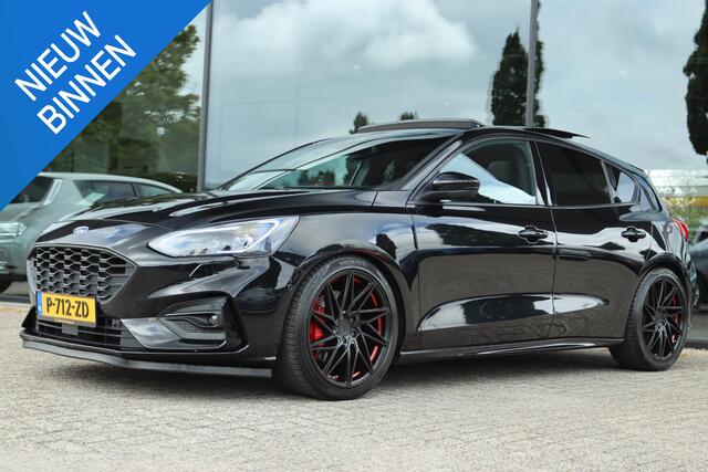Ford FOCUS 1.5 ECOBOOST ST-LINE | PANO | CARPLAY | CAMERA | LED | WINTERPACK | LED | KEY-LESS
