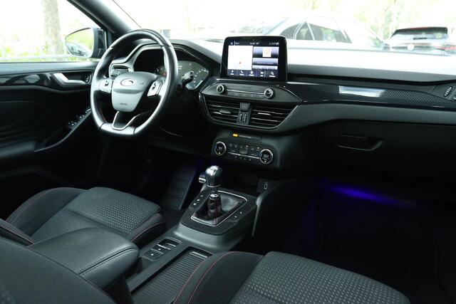 Ford FOCUS 1.5 ECOBOOST ST-LINE | PANO | CARPLAY | CAMERA | LED | WINTERPACK | LED | KEY-LESS